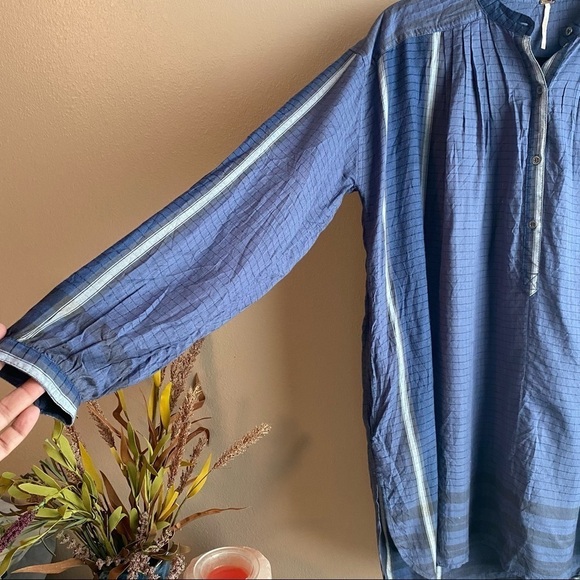Free People Blouse Women’s Size XS Blue Tunic Blouse pullover top - Picture 2 of 12